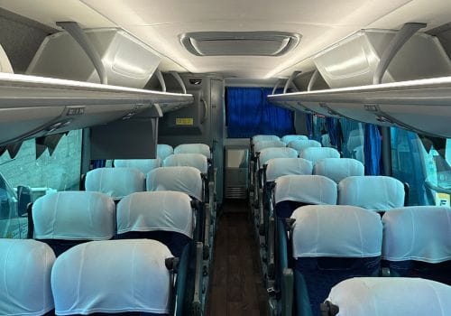 Locação e ônibus