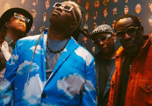 Locação de vans e micro-ônibus para o show do Living Colour