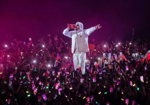 Locação de Vans para o Show do Bad Bunny