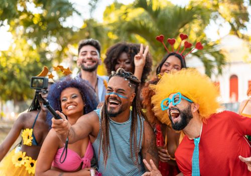 Locação de vans para o Carnaval