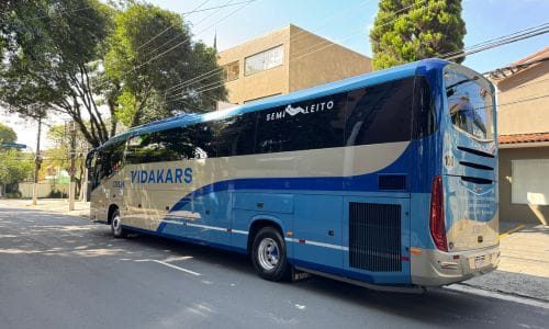 Ônibus semi-leito